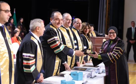 وزير قطاع الأعمال العام يشهد حفل تخرج طلاب الأكاديمية العربية للعلوم والتكنولوجيا والنقل البحري