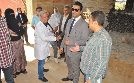 وكيل وزارة الصحة بسوهاج يتفقد الأعمال الإنشائية بمستشفي طما المركزي