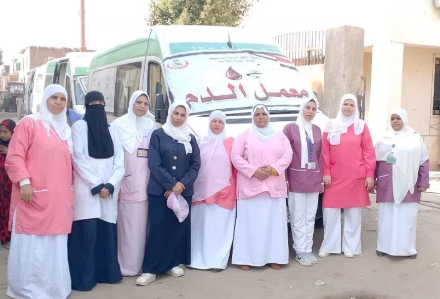 محافظ بنى سويف:الكشف وتوفير العلاج لـــ 1400 في 9 تخصصات و5 قرارات للعلاج على نفقة الدولة وتقديم 3700 خدمة طبية “مجاناً” في قافلة بالفشن