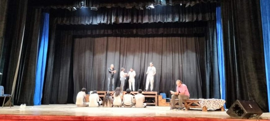 "بلاسيبو" و" 303 كلنا هنا" في مشاهدات نوادي مسرح ثقافة أسيوط