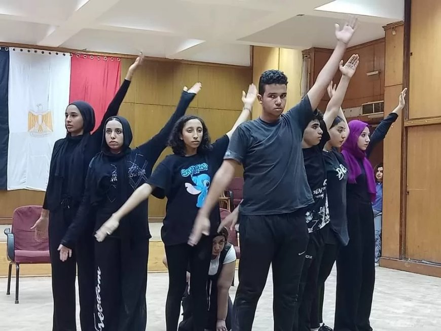 “٢٠٥٩” و”موت معلق” ضمن مشاهدات اليوم الخامس لنوادي المسرح بالجيزة