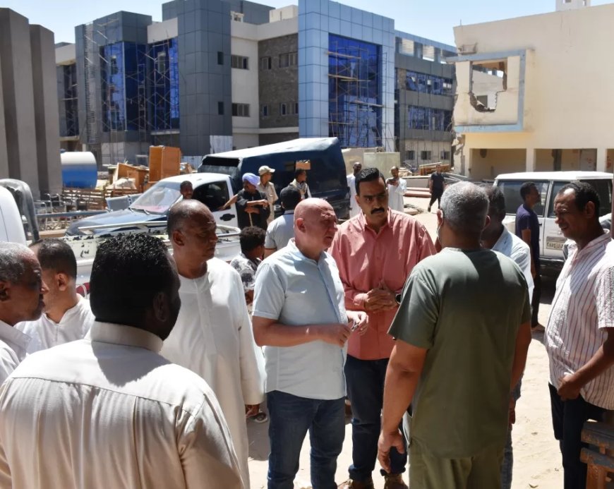 محافظ أسوان : تماثل وخروج 124 مواطن ومواطنة بنصر النوبة من المستشفى بعد تعرضهم لإشتباه تسمم .. والمحافظ يكلف السكرتير العام المساعد بالمتابعة الميدانية لتقديم الخدمات الطبية والعلاجية لهم  ==== فور إخطاره بتعرض 124 مواطن ومواطنة من أهالى قرية وادى العرب بمركز نصر النوبة لإشتباه تسمم نتيجة تناولهم لوجبة غذائية أثناء إحتفالهم بالمولد النبوى الشريف أعطى اللواء دكتور إسماعيل كمال محافظ أسوان توجيهاته للأطقم الطبية بسرعة تقديم كافة أوجه الرعاية الصحية والعلاجية المتكاملة للمصابين ، مكلفاً اللواء محمد