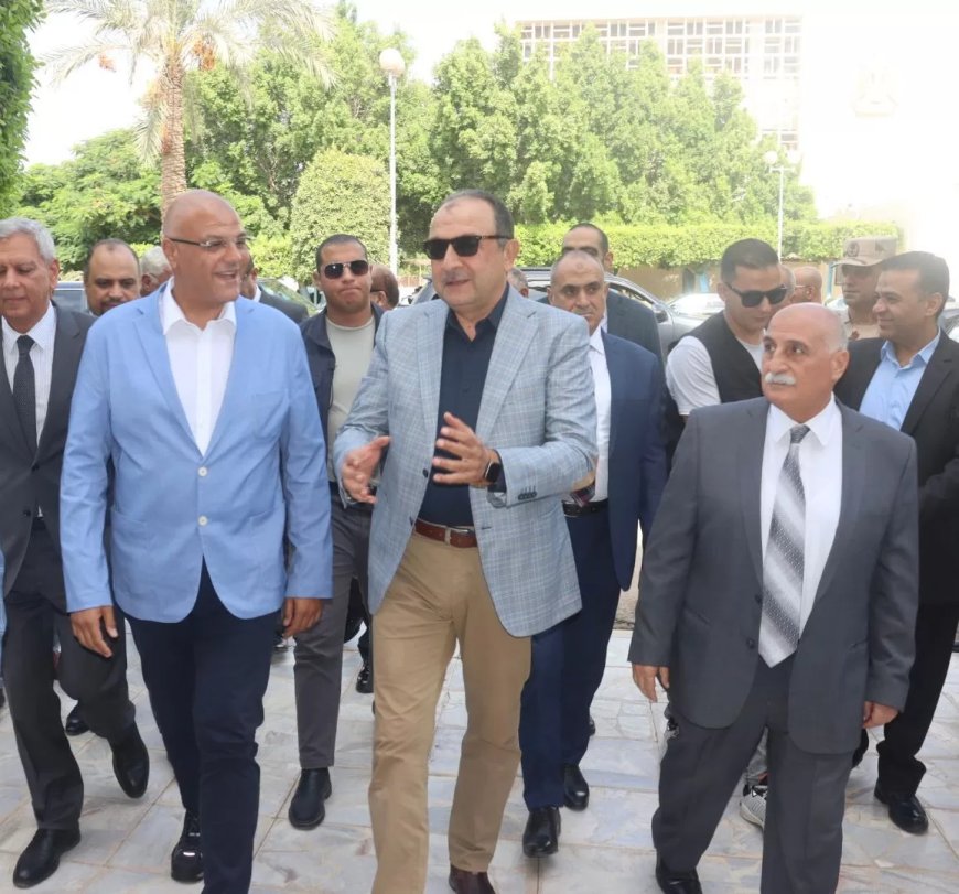 وزير قطاع الأعمال العام و محافظ القليوبية ونواب البرلمان  يبحثان  سبل  التطوير شركة النصر للكيماويات الدوائية 