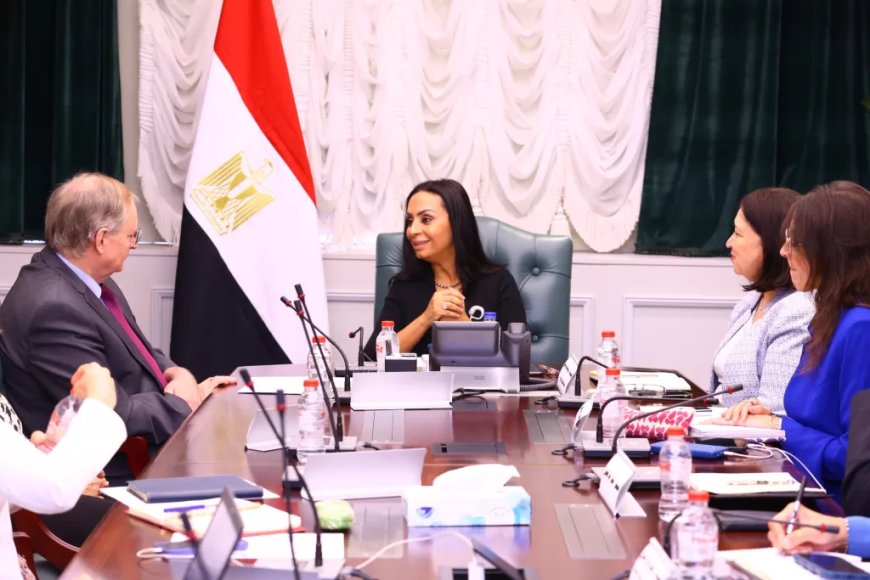 تعليق على التضامن و الاتحاد الأوروبى يبحثان تطوير بنك ناصر والتمكين الاقتصادى للمرأة وحقوق اللاجئين فى مصر بواسطة التضامن و الاتحاد الأوروبى يبحثان تطوير بنك ناصر والتمكين الاقتصادى للمرأة وحقوق اللاجئين فى مصر – بوابة الشرقية 24