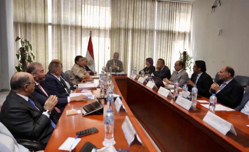وزير السياحة والآثار إطمأن على جاهزية المتحف المصرى الكبير ..لاستقبال الزائرين والسائحين..                     متابعة إجراءات تنفيذ العقد مع شركة تشغيل الخدمات بالموقع