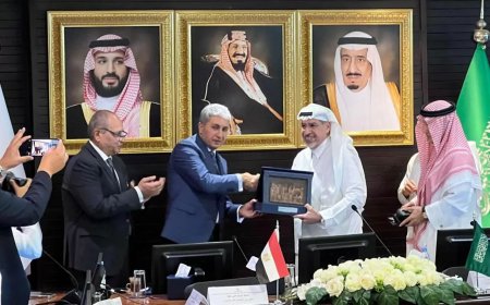 وزير السياحة والآثار يلتقى أعضاء مجلس الأعمال السعودى المصرى ..                     شريف فتحى : لدينا رغبة حقيقية فى تشجيع الاستثمارات السياحية ..وحل أى مشكلات تواجه المستثمرين