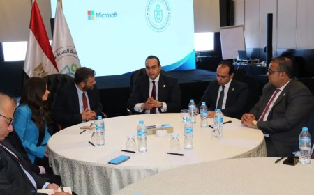 رئيس هيئة الرعاية الصحي ..ووفد شركة مايكروسوفت العالمية بحثوا  سبل التعاون في استخدام تقنيات الذكاء الاصطناعي والتحول الرقمي في الرعاية الصحية