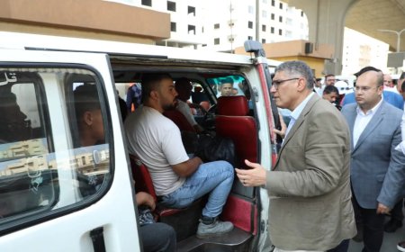 محافظ الجيزة يتفقد مواقف السرفيس بعدد من المناطق.. ويشدد: لا تهاون مطلقا مع السائق المخالف