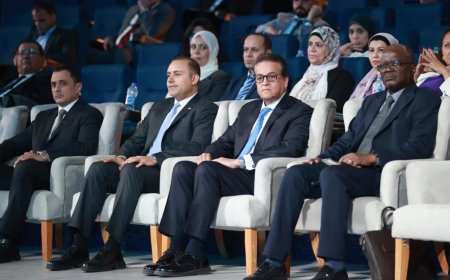 فى اليوم الثالث لمؤتمر السكان العالمى وزير الصحة يشهد جلسة حوارية حول التعاون الفعّال للأطراف المعنية لضمان حصول الجميع على الدواء بأسعار عادلة