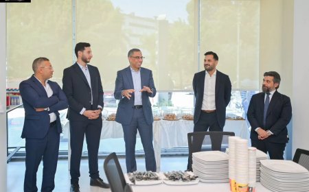 مبادرة “مصر تصنع الإلكترونيات” تبدا اول انتاج لمحمول بالذكاء الصناعة التوليدى