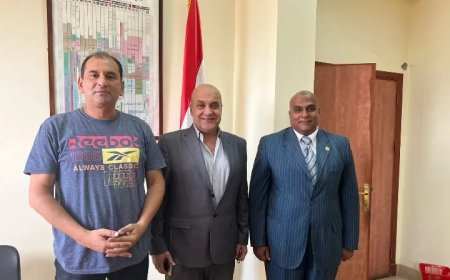 احمد كامل يتقدم  باوراق قائمته لانتخابات اتحاد الكانوي و الكياك