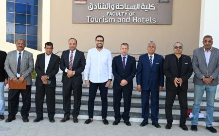 مجلس جامعة الغردقة يوافق علي إعفاء طلاب حلايب وشلاتين وابو رماد ومرسى علم من الرسوم الجامعية ورسوم المدن الجامعية