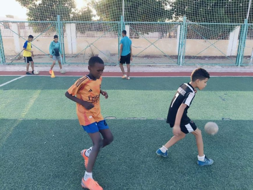 ضمن مبادرة "بداية جديدة لبناء الإنسان" ... تألق شعبة كرة القدم الخماسي للطلائع بمركز شباب السبط بمحافظة الوادى الجديد.