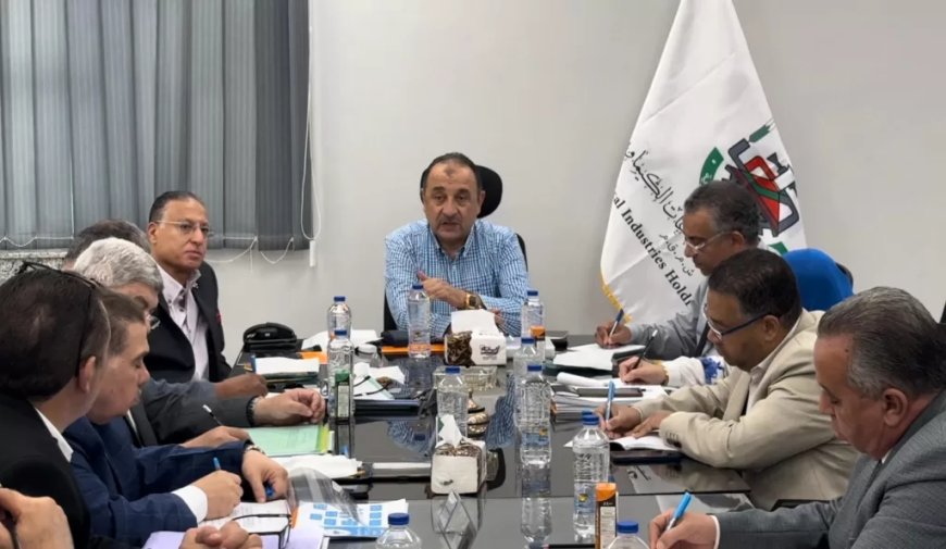 شيمي “: يوجه ” القابضه الكيماوية ” ضرورة تسريع تنفيذ المشروعات،  والعمل بالطاقات القصوى وزيادة معدلات الإنتاج والتصدير والشراكات مع القطاع الخاص..