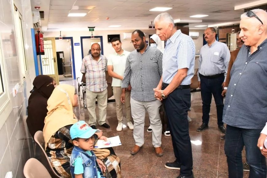محافظ أسوان يطمئن على مستوى الخدمات الطبية والعلاجية بوحدة طب أسرة ومستشفى أبو سمبل الدولى