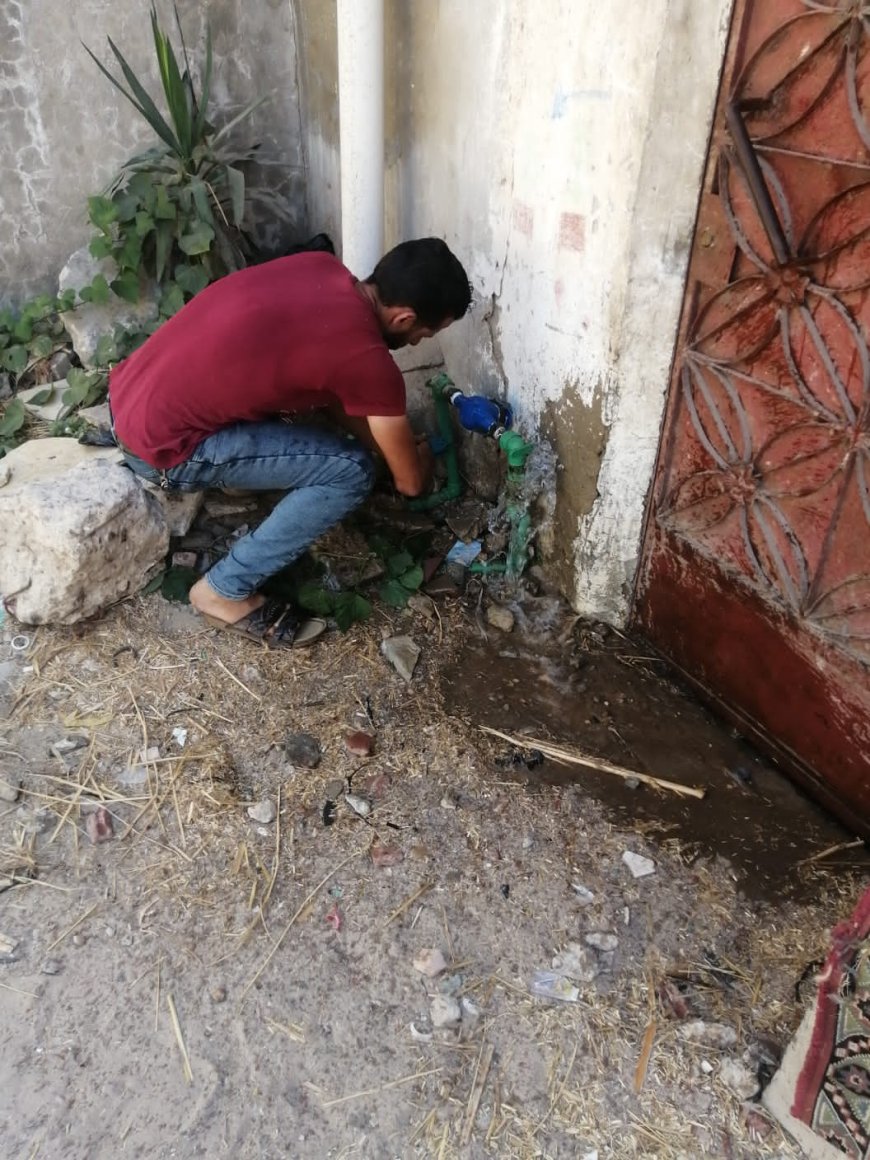 مياه الإسكندرية تواصل حملاتها لإزالة التعديات على شبكة المياه بالمناطق التابعة لفرع المندرة .