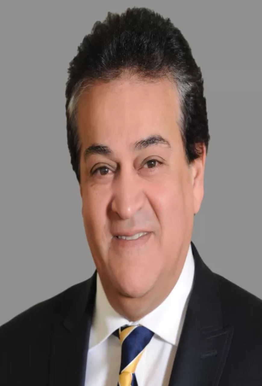 عيادات التأمين الصحى ٠ ٠ بلا أدوية