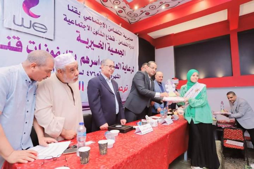 أمانة العمال بحزب الشعب الجمهوري بقنا تشارك في تكريم حفظة القرآن الكريم