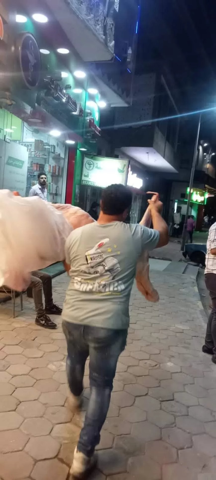 بحوزتهم سلع ولحوم فاسدة.. محافظة الجيزة تضبط مطاعم وكافيهات تمارس أنشطة سياحية بدون ترخيص بالعجوزة