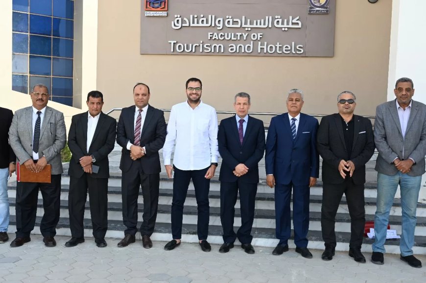 مجلس جامعة الغردقة يوافق علي إعفاء طلاب حلايب وشلاتين وابو رماد ومرسى علم من الرسوم الجامعية ورسوم المدن الجامعية