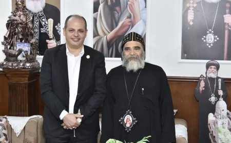 وفد حزب الشعب الجمهوري بمحافظة قنا يزور مطرانية نجع حمادي ويؤكد على الوحدة الوطنية