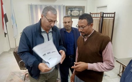محافظ كفر الشيخ: تسليم 9 نماذج (8) للتصالح في مخالفات البناء بقلين