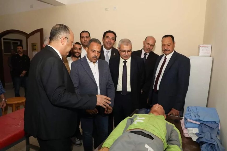 محافظ الشرقية  يزور طب فاقوس ويتفقد الأقسام المختلفة ويُؤكد أن الجامعة ستظل شريك أساسي وداعم رئيسي للتنمية