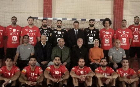 خالد فتحي يدعم منتخب  كرة اليد قبل السفر لبطولة العالم بالدانمارك