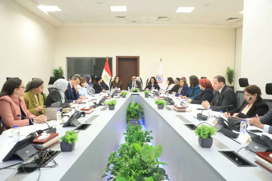 وزير الصحة فى اجتماع موسع لمتابعة تنفيذ محور التمكين الاقتصادي للمرأة :المشروع يساهم بشكل كبير في مواجهة القضية السكانية