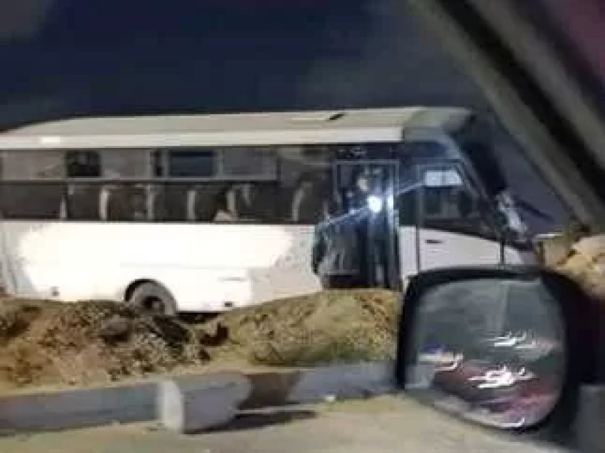 مصرع واصابة  20  شخصا في تصادم اتوبيس وتريلا بالشرقية