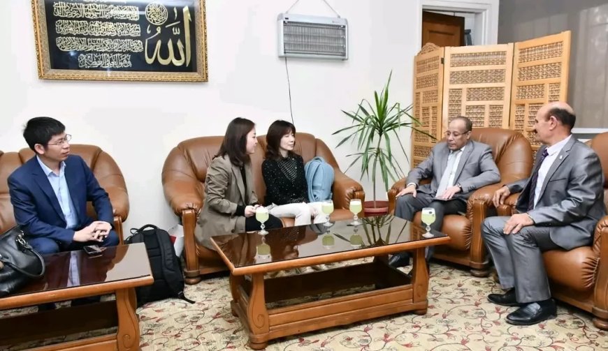 جامعة القناة تستقبل وفدا صينيا لتعزيز التعاون الثقافي والسياحي