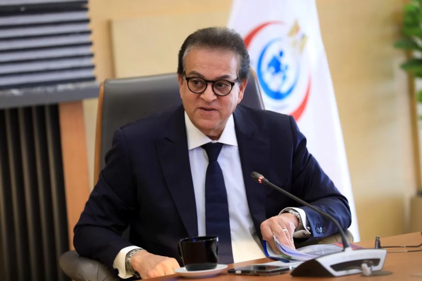 وزير الصحة يكلف نائبه بزيارة المصاب فى حادث مصعد الوزارة  ومتابعة تلقيه الرعاية الصحية اللازمة وصرف مبلغ مالي والتحقيق العاجل