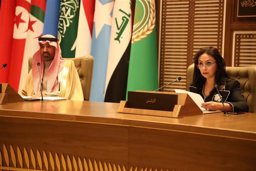 “وزيرة التضامن”: تعزيز العمل الاجتماعي العربي ودعم غزة يتصدران أجندة الدورة 44 في البحرين