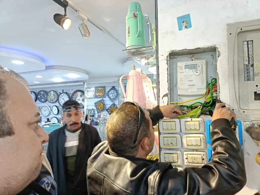 بالصور- محافظة الجيزة تضبط ١٠ حالات سرقة تيار كهربائي لمحلات تجارية بحدائق الأهرام