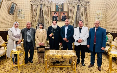 أعضاء نموذج محاكاة مجلس الشيوخ يزورون مطرانية قنا لتقديم التهنئة للأقباط بعيد الميلاد المجيد