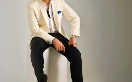 أحمد عثمان يطرح “روحي فيك” و”الديب” دفعة واحدة في الدورة ٥٦ من معرض الكتاب