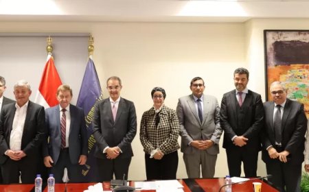 الدكتور/ عمرو طلعت يبحث مع وفد من اتحاد الصناعات فى ولاية بافاريا الألمانية جذب الاستثمارات لقطاع الاتصالات