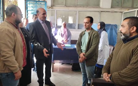 نائب رئيس جامعة الزقازيق لشئون التعليم والطلاب يتفقد الإدارة العامة للشئون الطبية