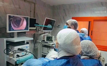محافظ بني سويف يُشيد بالطاقم الطبي بمستشفى التأمين الصحي  بعد نجاحه في إجراء 3عمليات دقيقة بمنظار “SpyGlass” لأول مرة بالمحافظة         