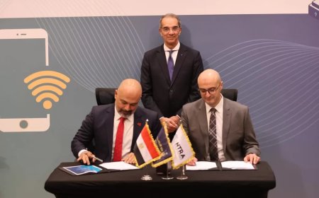 الدكتور/عمرو طلعت: إطلاق خدمة الاتصال عبر شبكات “الواى فاى” لنشر وتحسين خدمات الاتصالات على مستوى الجمهورية