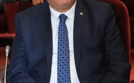 إيهاب محمد حسين.. مديرًا لإدارة مكتب رئيس جامعة سوهاج