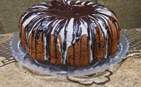 طريقه اعداد كيك السينابون بالصوص الأبيض والبنى