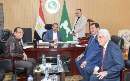 خلال لقائه الدوري بنواب البرلمان .. محافظ الشرقية يؤكد أن المحافظة بأجهزتها التنفيذية لاتألوا جهداً في تلبية إحتياجات المواطنين وتحقيق طموحاتهم