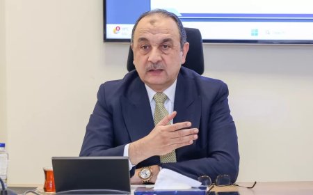 خلال اجتماعه برؤساء شركات الأدوية التابعة.. المهندس محمد شيمي: تطوير خطوط إنتاج وإضافة أخرى جديدة وإدخال مستحضرات حديثة واستغلال الطاقات المتاحة لتعزيز القدرات الإنتاجية والمساهمة في تلبية احتياجات السوق*     *تطبيق معايير التصنيع الجيد لتقديم منتجات عالية الجودة والتوسع في الأسواق الخارجية.. وتعزيز الشراكات مع القطاع الخاص*     *تشغيل خط لإنتاج القطرات متوقف منذ 8 سنوات.. وتطوير وحدة تصنيع جراكن غسيل الكلى..