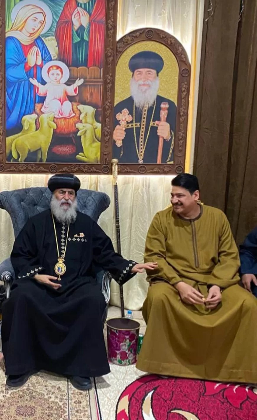 أمين تنظيم حزب “الشعب الجمهوري” بقنا يزور الأنبا بيمن مطران نقادة وقوص لتقديم التهنئة بعيد الميلاد المجيد