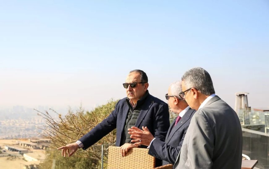 وزير قطاع الأعمال العام يزور “النصر للإسكان” ويتفقد مشروع كورنيش المقطم والهضبة الوسطى