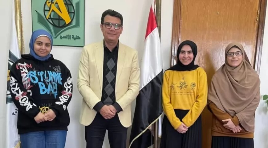 عميد ألسن القناة يهنىء المعيدات الجدد لصدور قرار التعيين واستلام العمل