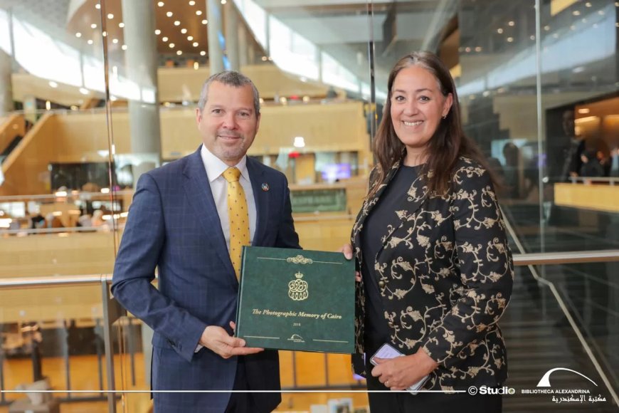 سكرتير عام المنظمة البحرية الدولية يزور مكتبة الإسكندرية