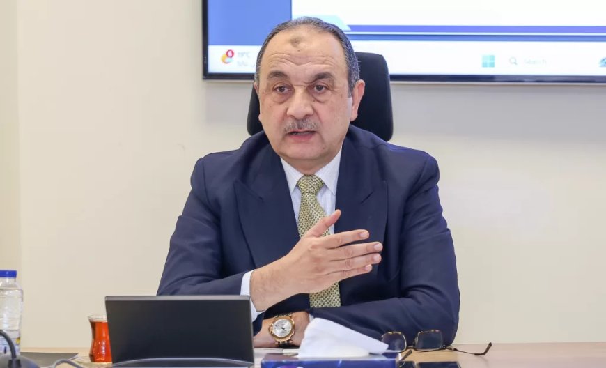 خلال اجتماعه برؤساء شركات الأدوية التابعة.. المهندس محمد شيمي: تطوير خطوط إنتاج وإضافة أخرى جديدة وإدخال مستحضرات حديثة واستغلال الطاقات المتاحة لتعزيز القدرات الإنتاجية والمساهمة في تلبية احتياجات السوق*     *تطبيق معايير التصنيع الجيد لتقديم منتجات عالية الجودة والتوسع في الأسواق الخارجية.. وتعزيز الشراكات مع القطاع الخاص*     *تشغيل خط لإنتاج القطرات متوقف منذ 8 سنوات.. وتطوير وحدة تصنيع جراكن غسيل الكلى..
