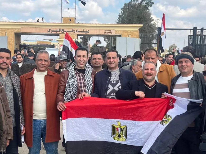 انتفاضة شعبية لأعضاء مستقبل وطن الشرقية بمعبر رفح.. نقف صفا واحدا خلف السيسي للدفاع عن الأمن القومى المصرى